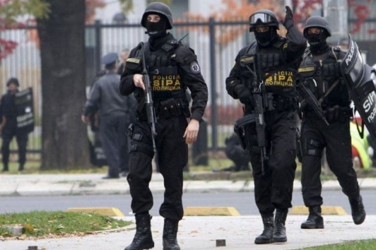 Velika policijska akcija SIPA-e: Uhapšeni lideri kriminalne mreže u Bijeljini i Brčkom