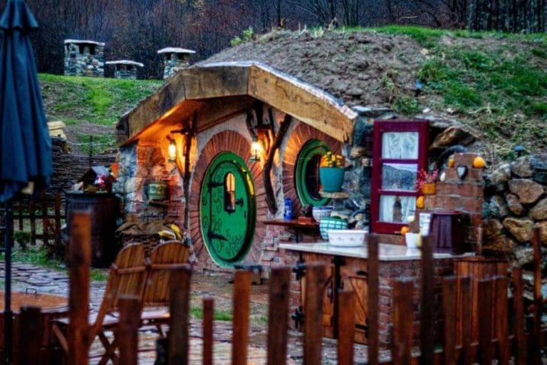 Nova turistička atrakcija: Kuće Hobita iz Gospodara prstenova kod Kreševa