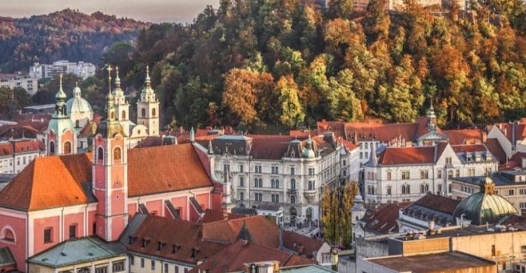 Slovenci biraju predsjednika. Bivši ministar ili žena koja je branila Melaniu Trump