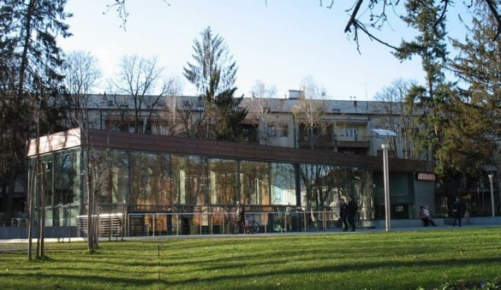Protest protiv Evropske kuće u Banjaluci: Nećemo dozvoliti skrnavljenje Petra Kočića. Odgovorio im Stanivuković