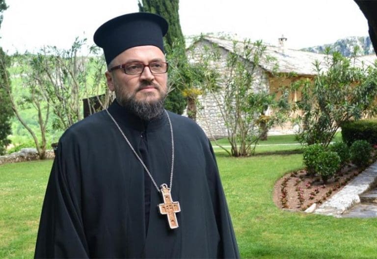 Iguman Danilo: Hristov dolazak među ljude je utjeha siromašnima, nevoljnima, stradalnicima, djeci koja nedužno pate