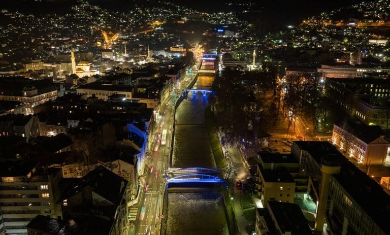 Povodom kandidatskog statusa za BiH: Mostovi u Sarajevu u bojama EU