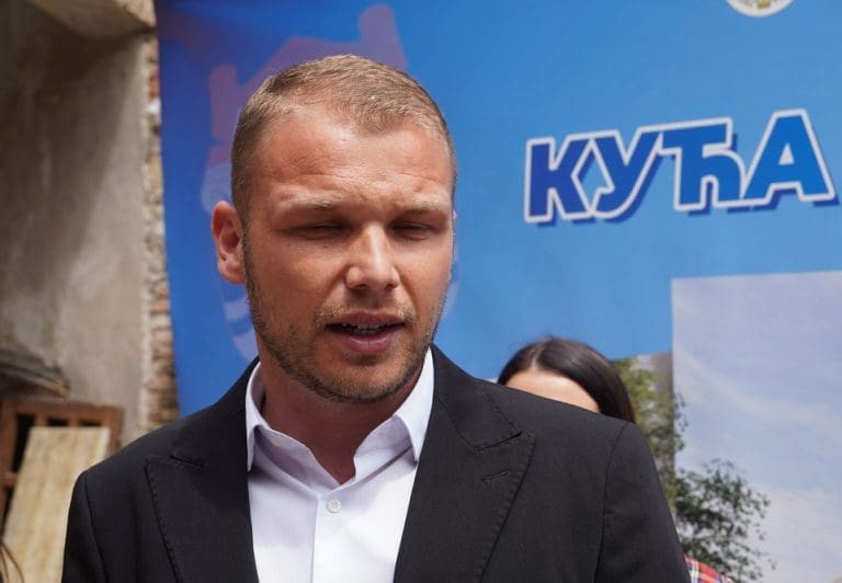 Stanivuković optužuje Vladu Đajića da želi iznutra da rovari Gradsku upravu: Hoće li Banjaluka ostati bez vodenog parka?