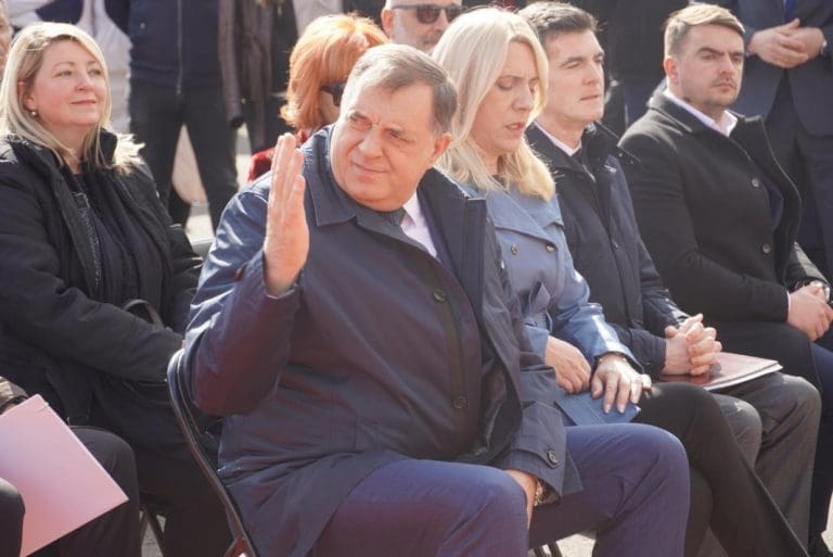 Dodik otvorio projekat za izbjegla i raseljena lica finansiran sredstvima USAID-a