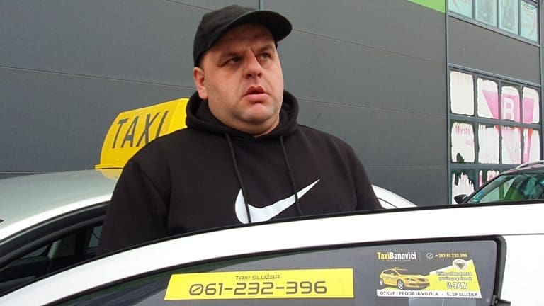 Taksista Ernes Bećarević besplatno prevozi djecu s poteškoćama u razvoju