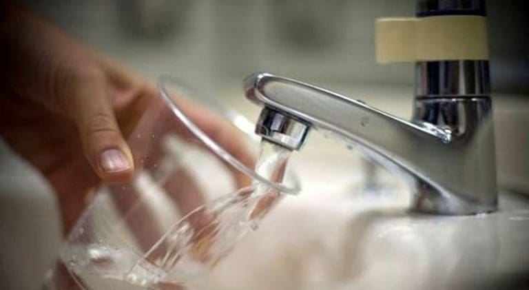 Srpska nutricionistkinja ruši mit o tome koliko vode treba piti dnevno