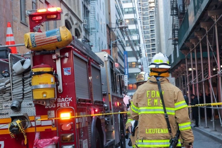 Jedna osoba poginula u urušavanju parkinga u New Yorku