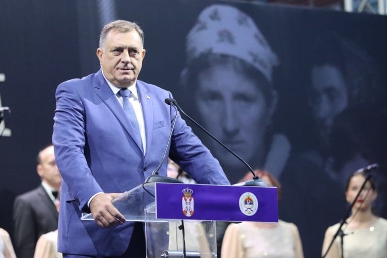 Između iskrenog izvinjenja i spina, krije se jedina istina