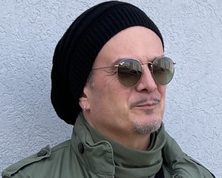 Međunarodno krivično pravo na klackalici