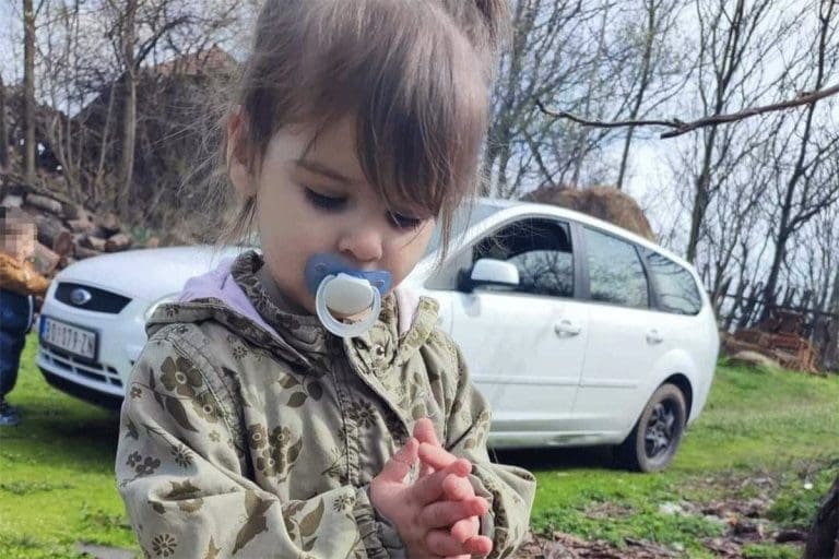 SRCEPARAJUĆA PORUKA: Otac male Danke ne gubi nadu