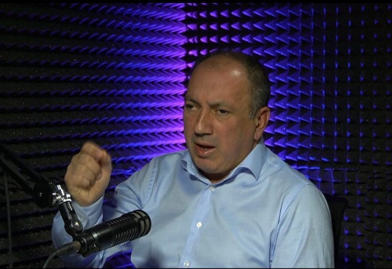 Crnadak pita da li će mirno razdruživanje Srpske od BiH proći kao Agencija za lijekove RS