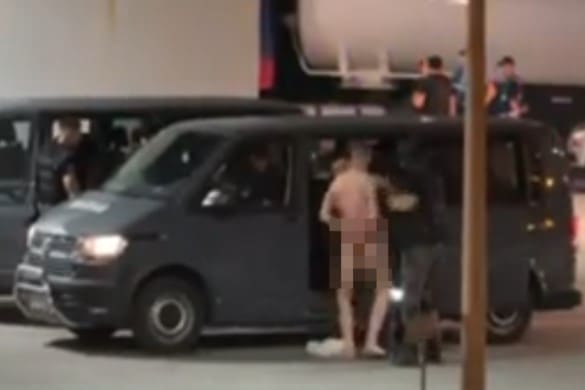 Uhapšen muškarac koji je pucao i slupao 2 automobila u Tuzli, pronašli ga GOLOG