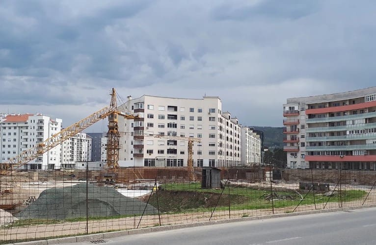 Građani Banjaluke šire video na društvenim mrežama: “Onima koji brišu školu i vrtić treba virtualna šetnja naseljem”