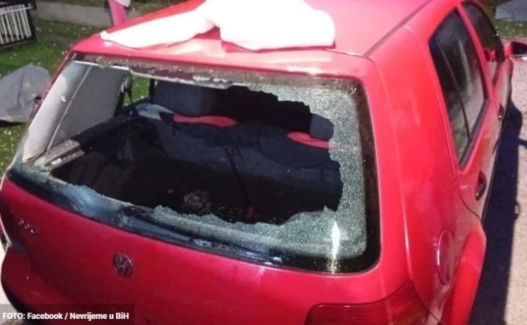 Evo koji uslovi su potrebni da biste naplatili štetu nastalu na vozilu uslijed vremenske nepogode