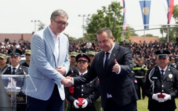 Oštra reakcija na Vučićev govor: „Siguran sam da policija više nikada neće prevoziti leševe u hladnjačama zbog politike ‘100 za jednog'”