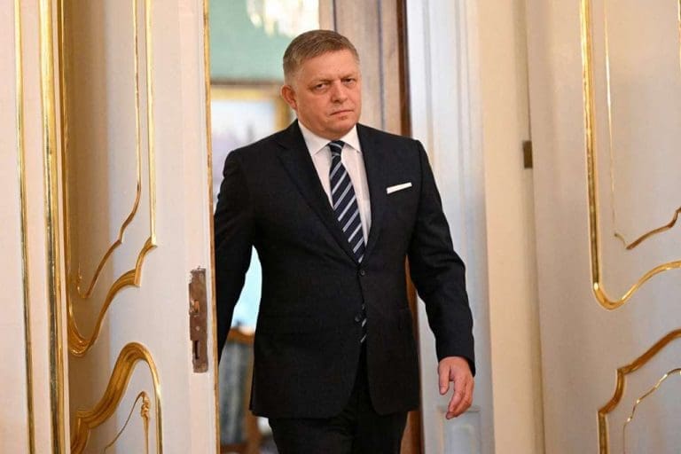 “On nije usamljeni ludak, napao me zbog politike”: Prvo obraćanje Fica nakon ranjavanja