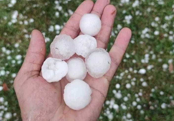 Olujno nevrijeme u dijelu zemlje, led pada u Zvorniku i Doboju