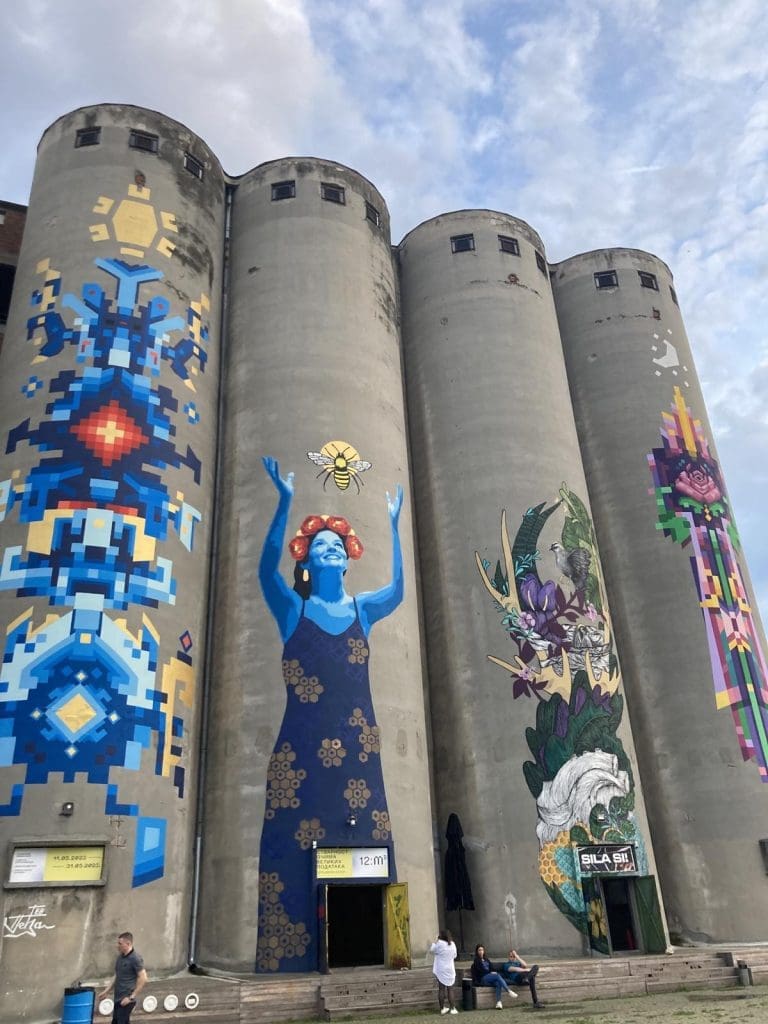 Beograde, Silo si!