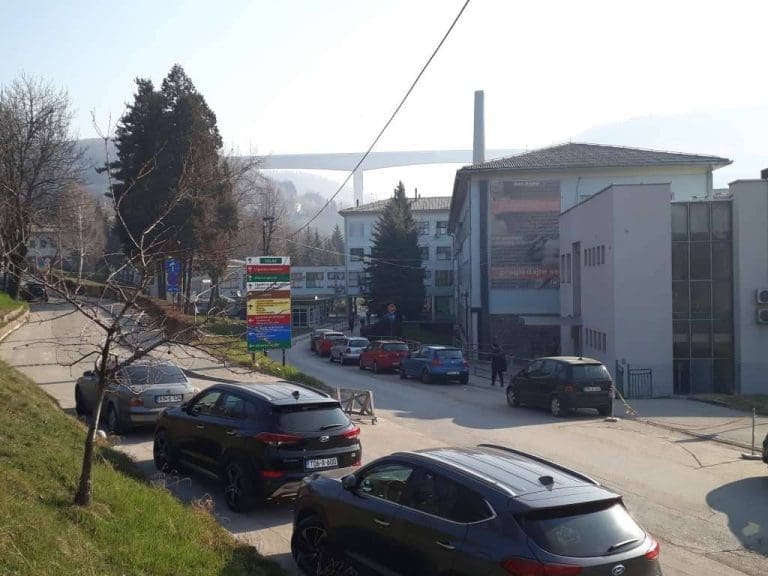 Zenica: Pacijent izvršio samoubistvo skokom s trećeg sprata