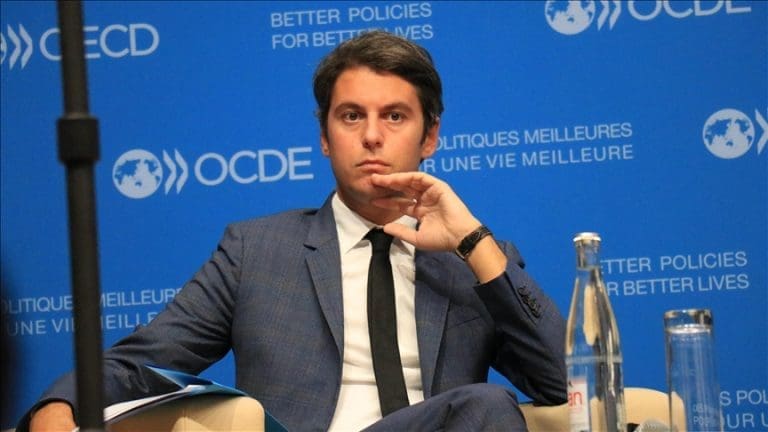 Obraćanje premijera Francuske Gabrijela Atala: Predajem ostavku ujutru