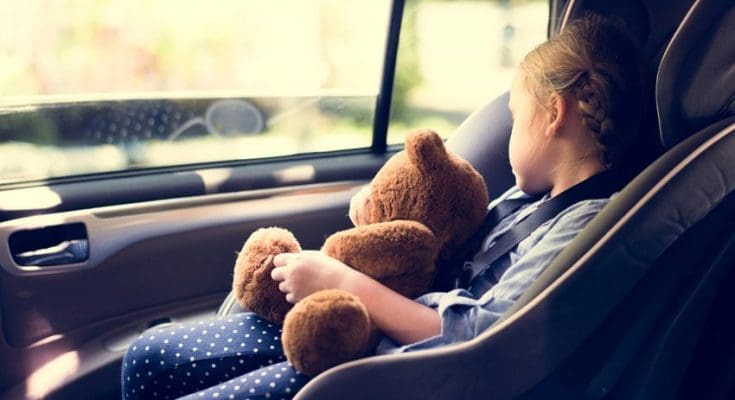 Roditelji oprez: Sve češći slučajevi ostavljanja djece u automobilu na vrućinama