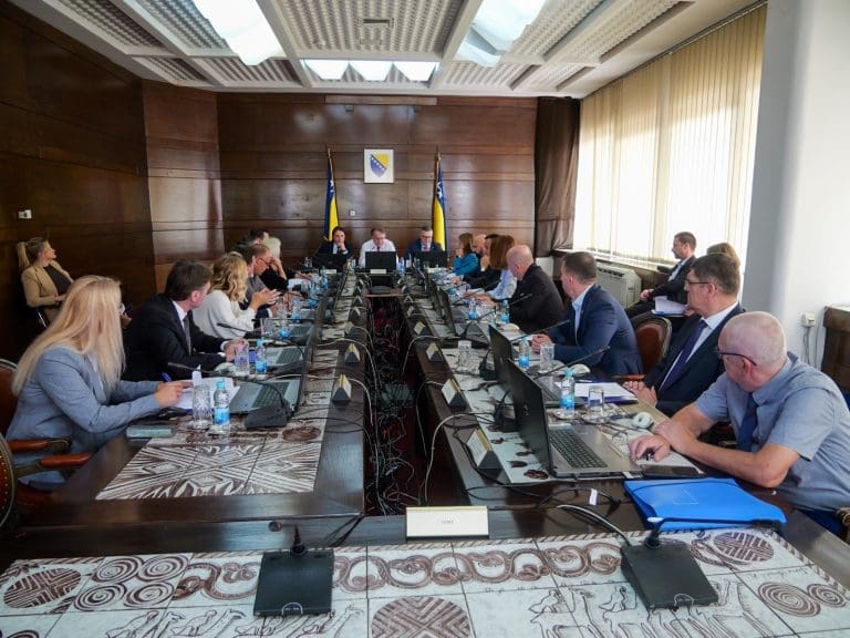 Revizori utvrdili da Ministarstvo zdravstva FBiH Fondu solidarnosti nezakonito uplaćuje manje novca za liječenje građana