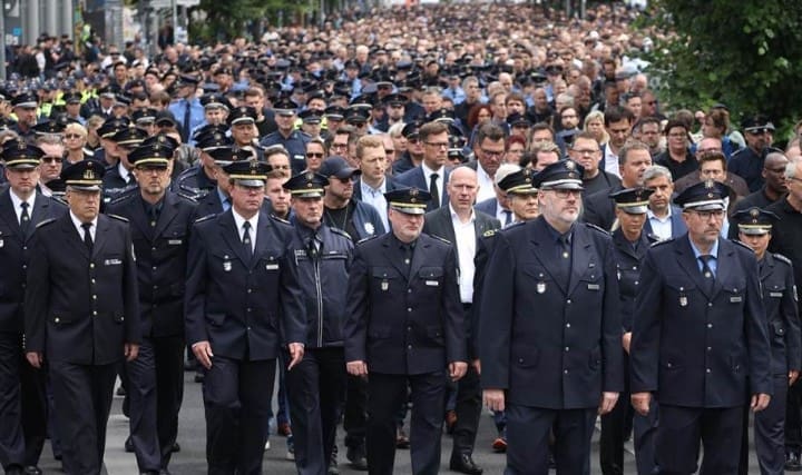 Protesti u Njemačkoj: Policija i građani na ulicama zbog ubistva policajca