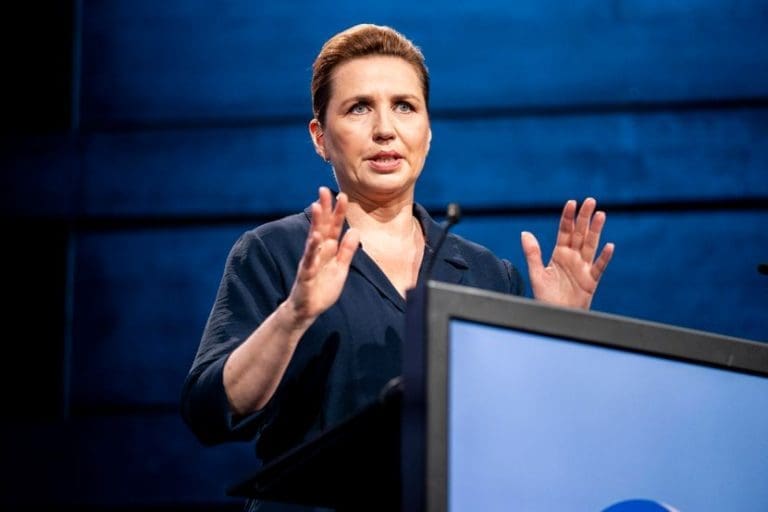 Večeras napadnuta i pretučena premijerka Danske