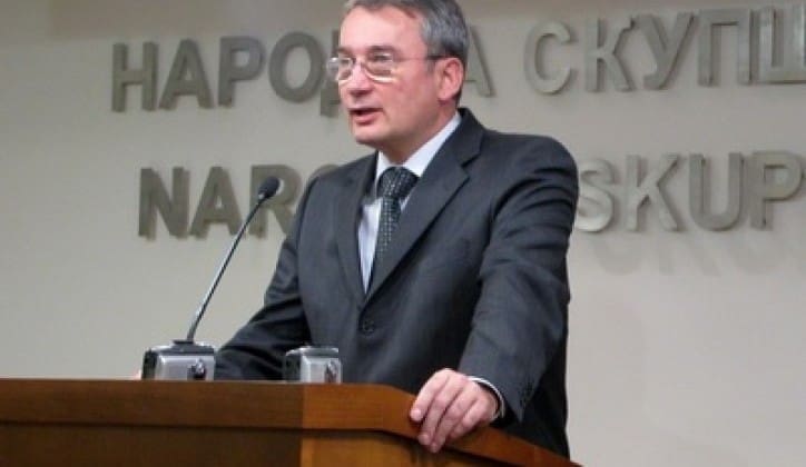 Dodik i sam razmišlja o odlasku, stvara neku novu većinu