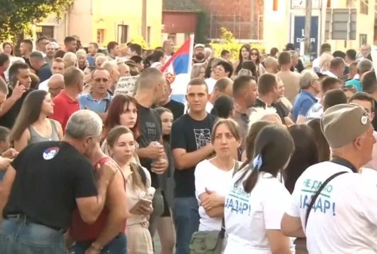 Hiljade ljudi širom Srbije na protestima protiv rudarenja i prerade litija