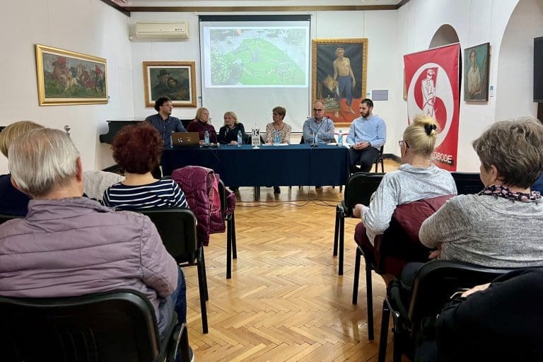 Glas naroda sve snažniji: Kako zborovi građana mijenjaju lice Tuzle