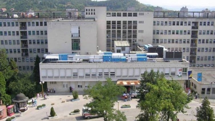 Iz UKC Tuzla demantovali informaciju o četvrtoj žrtvi nesreće u Brčkom