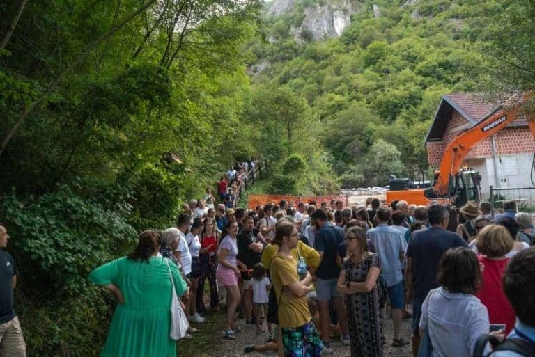 UNSKI AKTIVISTI ZABRINUTI: Gradilište nije zapečaćeno, nema signalizacije o zabrani daljnjih radova