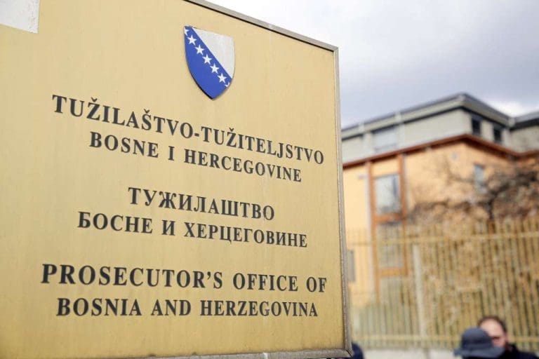 Mjesec dana od hapšenja zbog povezanosti sa narko-kartelom: Vlast gura pod tepih skandal godine