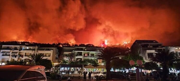 U Hrvatskoj više aktivnih požarišta: Gori oko Splita, Zadra, Šibenika…