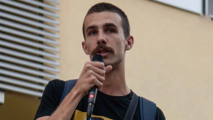 Aktivista Lokalnog fronta pušten na slobodu: „Rekli su mi samo da su dobili nalog da me privedu“