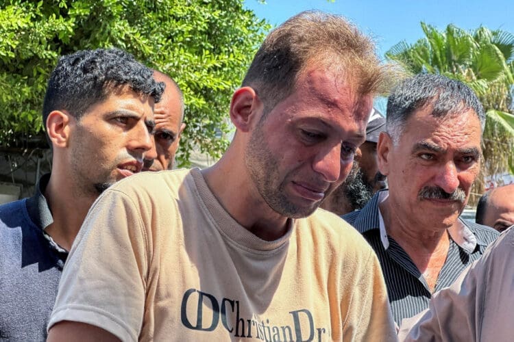 Otac iz Gaze otišao po rodne listove svojih blizanaca: Kad se vratio, bili su mrtvi