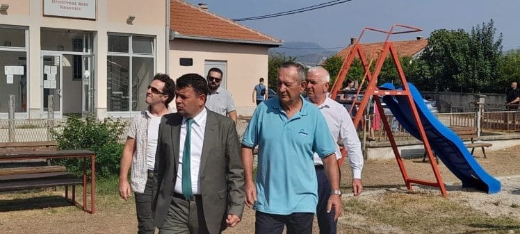 Hurtić posjetio povratnička naselja u Mostaru: Napadi na djecu neprihvatljivi i moraju biti istraženi