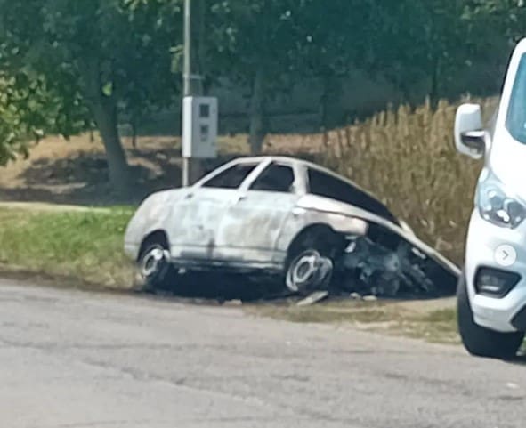 Vozač izgorio u automobilu: Horor prizor na putu kod Šida 