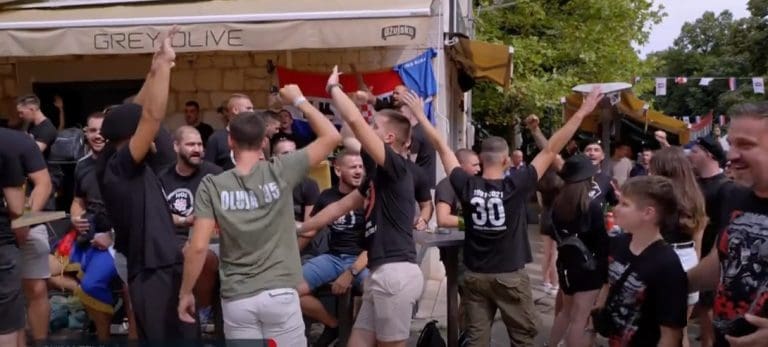 Mladi u Imotskom veličali ustaše, dizali desnicu: “Mi ćemo reći što nama paše, a kome ne paše – u našoj Hrvatskoj ne mora ni biti”