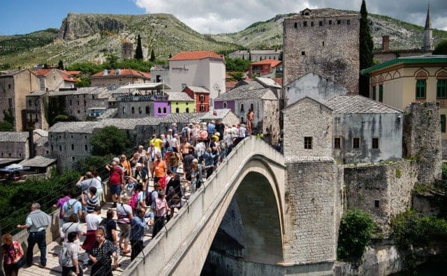 Od turističke atrakcije do krizne zone: Da li BiH gubi goste zbog političkih tenzija?