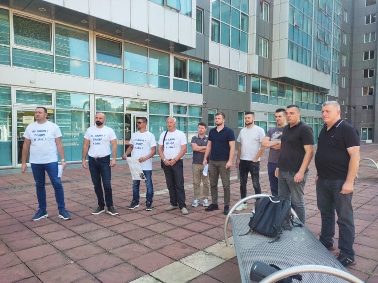 Građani predali zahtjeve Vladi: Rok od 14 dana za zaustavljanje hidroelektrane na Plivi ili kreću narodni protesti!