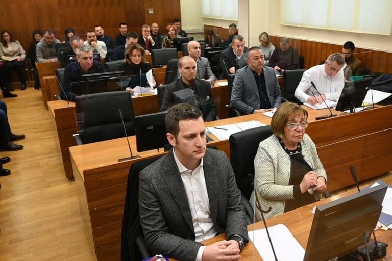 Suđenje Zeljkoviću za “Korona ugovore”: Sud odbacio više od 30 materijalnih dokaza
