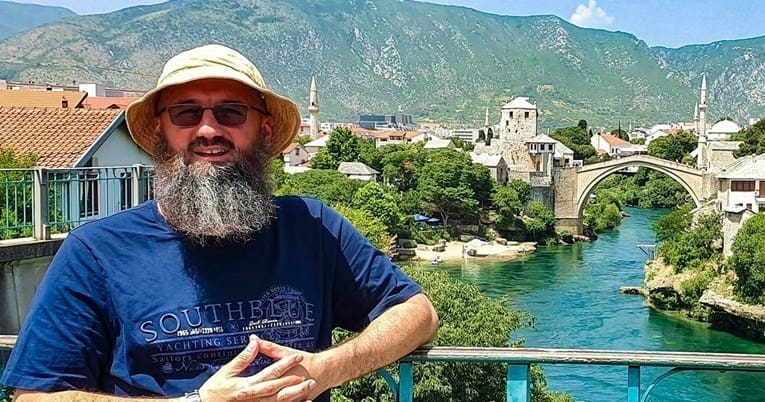 Izjava jednog od najpoznatijih tumača islama u regiji: “Društvo se moralno srušilo kada su ženu izveli iz kuće”