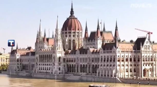 Mađarski parlament izgleda kao ostrvo