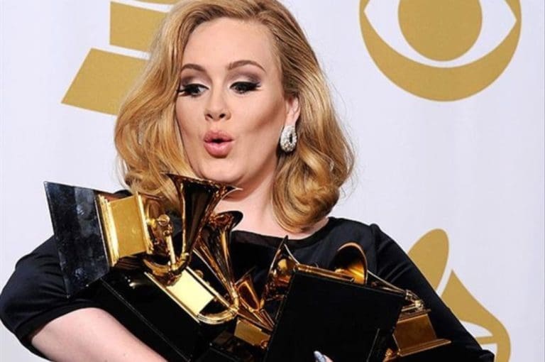 Adele razočarala svoje obožavaoce: “Neću vas dugo vidjeti”