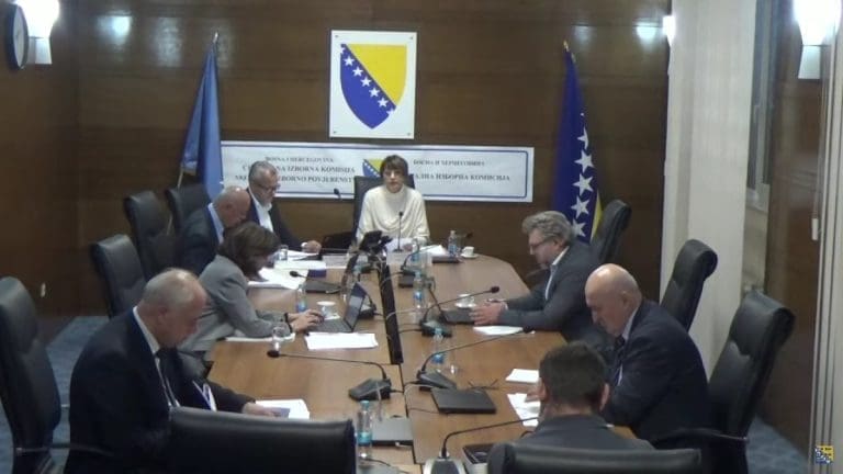 CIK upozorava: Otkrivene stotine falsifikovanih potpisa podrške
