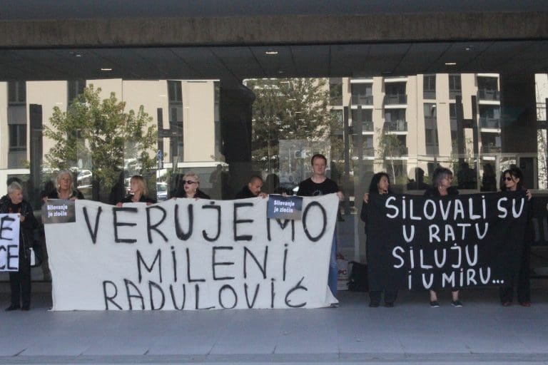 Protest u Beogradu: “Verujemo Mileni Radulović”