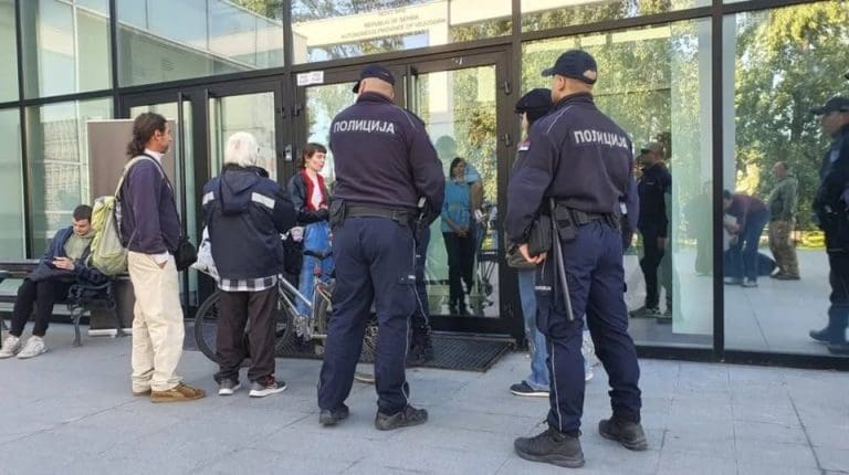 Pokret slobodnih građana: U Novom Sadu su suspendovani država i univerzitet