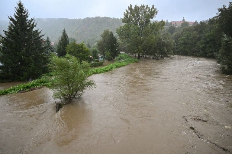 Upozorenje za obilne padavine i porast vodostaja u Republici Srpskoj